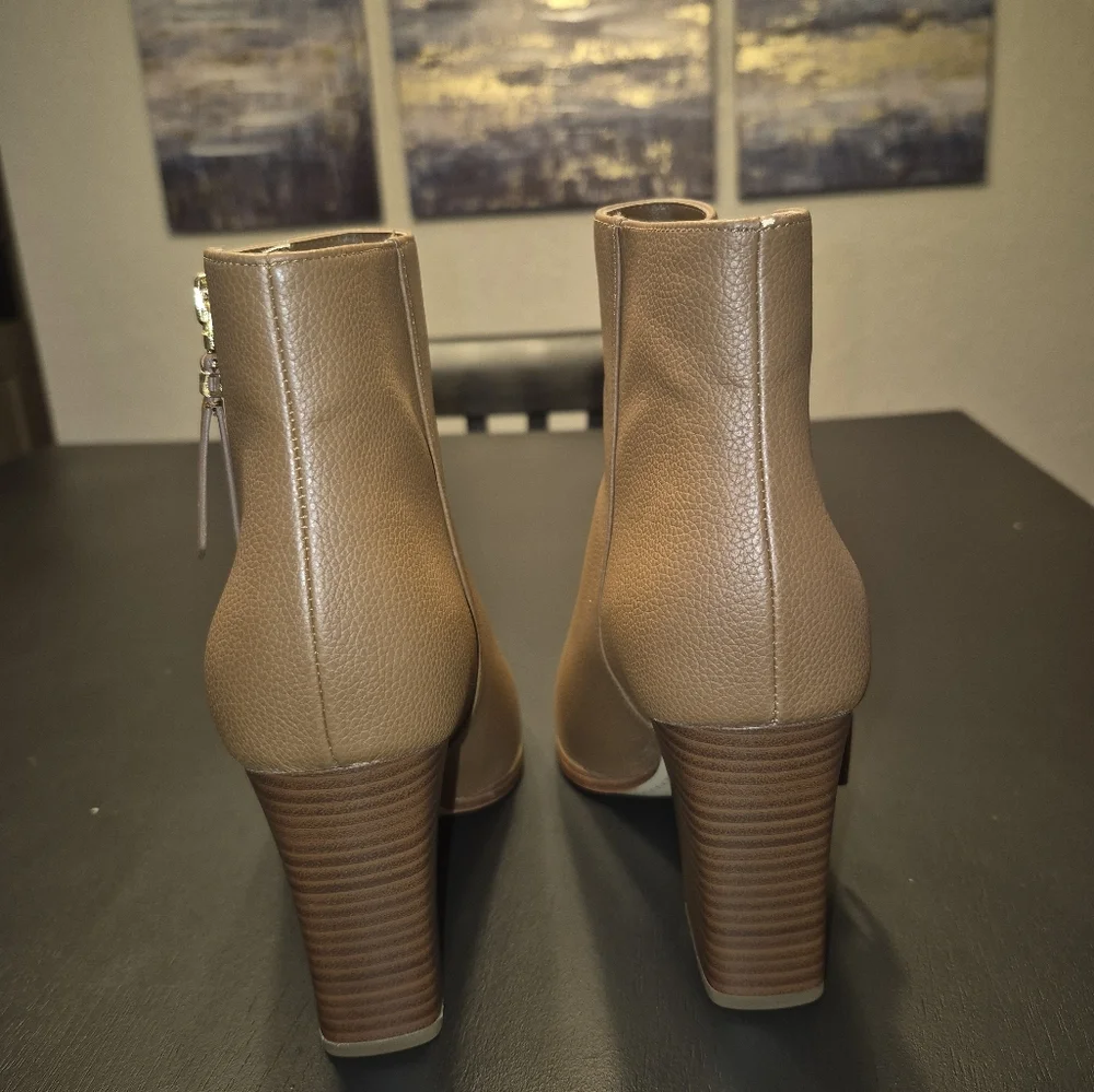 MICHAEL KORS ankle Boots - Picture 5 of 9